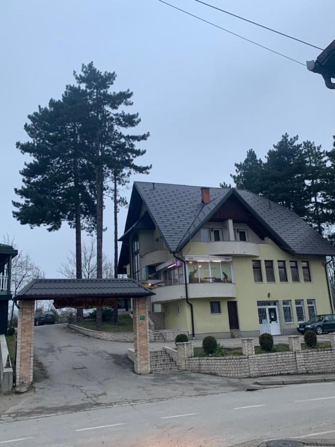 Restoran&Motel And Apartmants Lovacka Prica Tesanj Zewnętrze zdjęcie