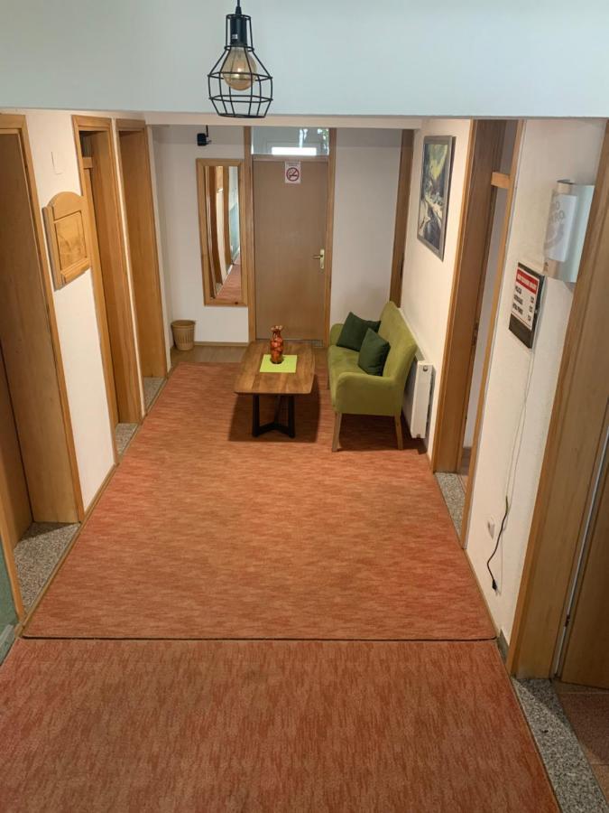 Restoran&Motel And Apartmants Lovacka Prica Tesanj Zewnętrze zdjęcie