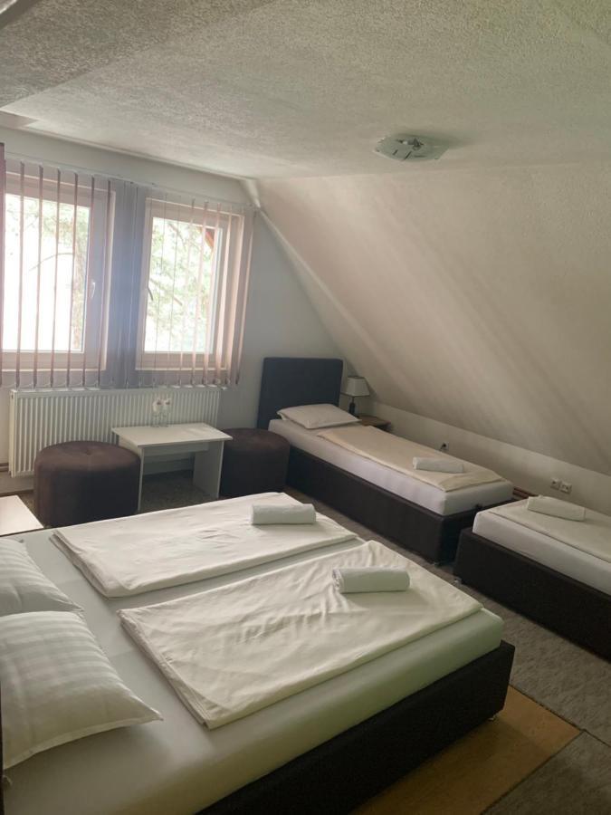 Restoran&Motel And Apartmants Lovacka Prica Tesanj Zewnętrze zdjęcie