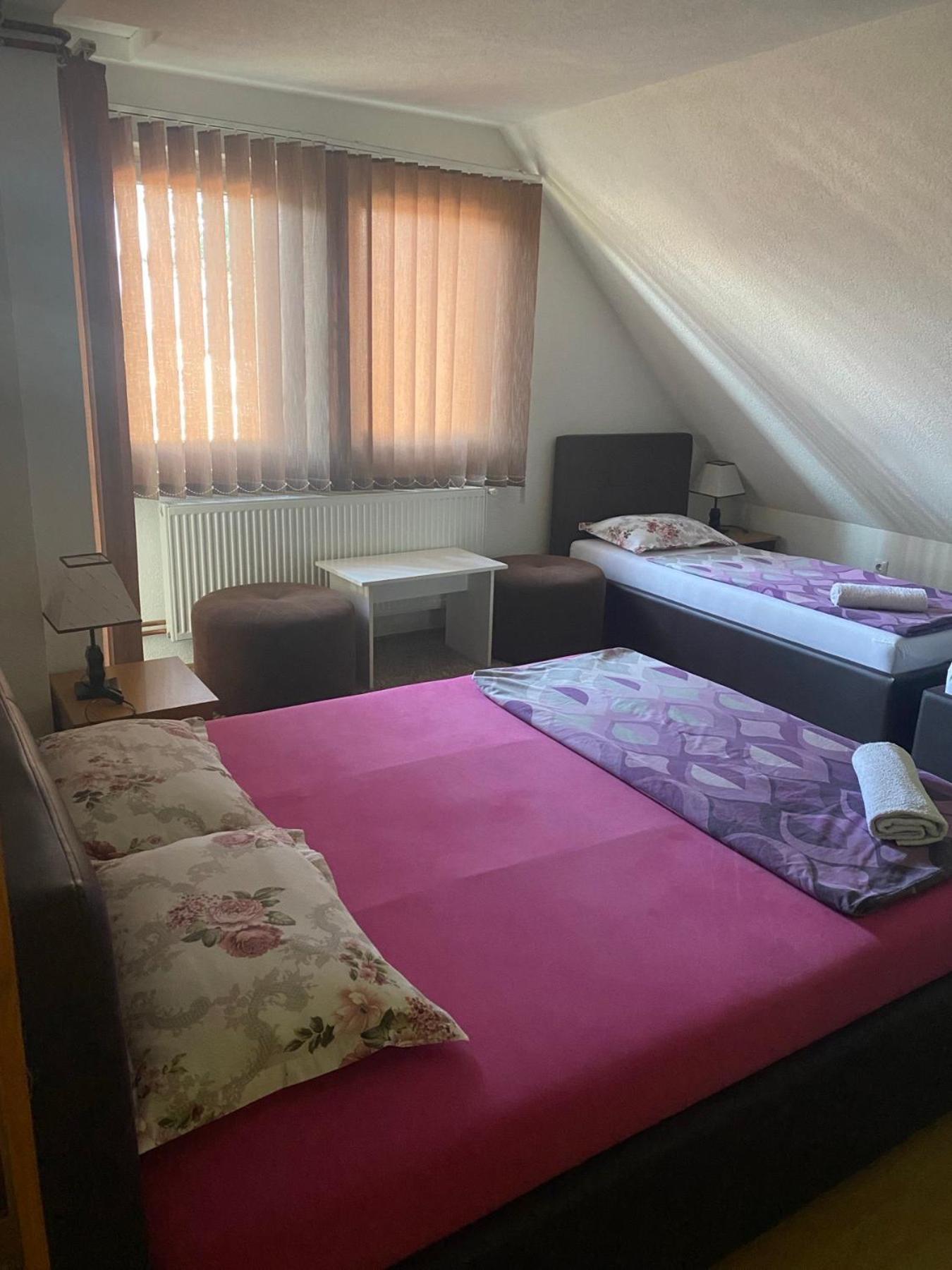 Restoran&Motel And Apartmants Lovacka Prica Tesanj Zewnętrze zdjęcie