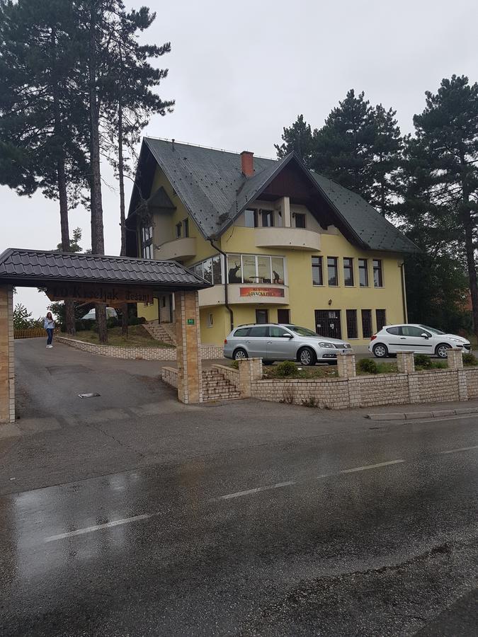 Restoran&Motel And Apartmants Lovacka Prica Tesanj Zewnętrze zdjęcie