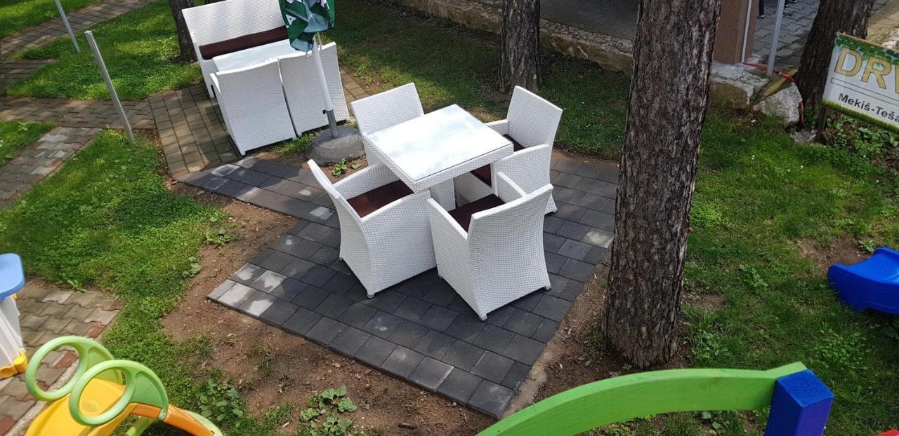 Restoran&Motel And Apartmants Lovacka Prica Tesanj Zewnętrze zdjęcie