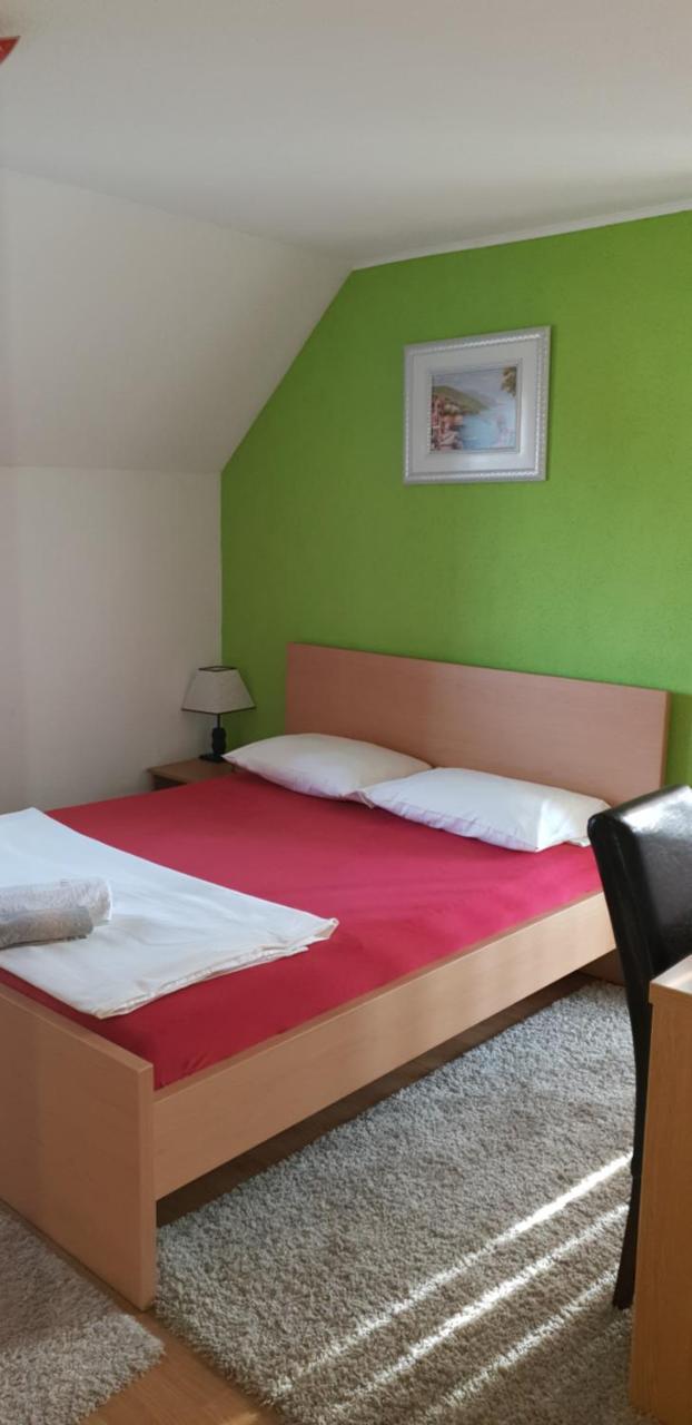 Restoran&Motel And Apartmants Lovacka Prica Tesanj Zewnętrze zdjęcie